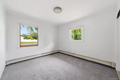 67 E End Avenue, Hicksville, NY 11801 - Photo 17