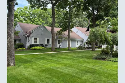 183 Kingston Drive, Ridge, NY 11961 - Photo 15