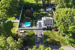 28 Cedar Heights Dr, Ridge, NY 11961 - Photo 3