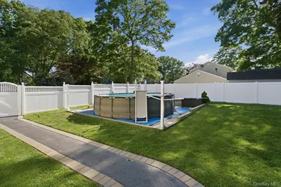 28 Cedar Heights Drive, Ridge, NY 11961 - Photo 9