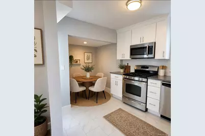 15 Mirin Avenue, Roosevelt, NY 11575 - Photo 7