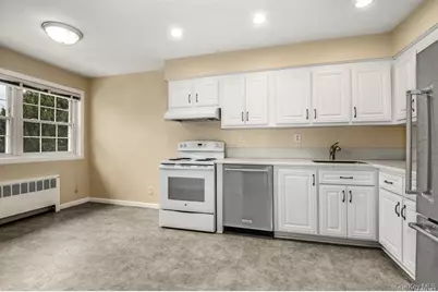 451 Main Street #22 Upper, Northport, NY 11768 - Photo 13