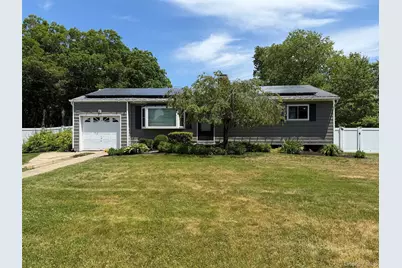 935 Montauk Avenue, Islip Terrace, NY 11752 - Photo 1