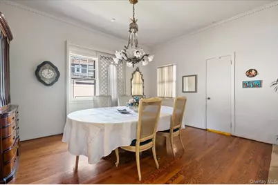 1026 W Broadway, Woodmere, NY 11598 - Photo 7
