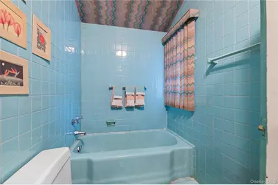 1026 W Broadway, Woodmere, NY 11598 - Photo 23