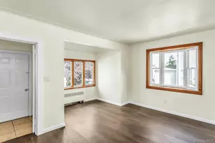 78 McKee St, Floral Park, NY 11001 - Photo 5