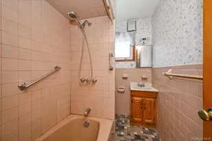 33-30 203rd St, Bayside, NY 11361 - Photo 11