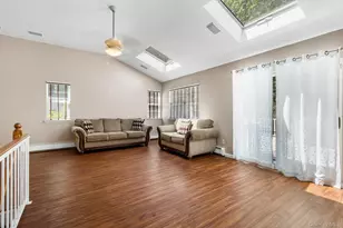 166 Richmond Ave, Medford, NY 11763 - Photo 9
