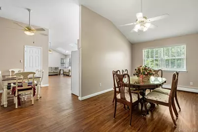 166 Richmond Avenue, Medford, NY 11763 - Photo 5
