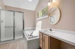 166 Richmond Ave, Medford, NY 11763 - Photo 19