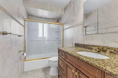1501 Howell Road, Valley Stream, NY 11580 - Photo 25