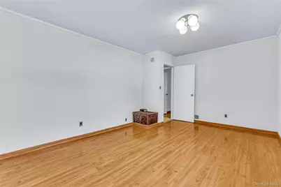 1501 Howell Road, Valley Stream, NY 11580 - Photo 15