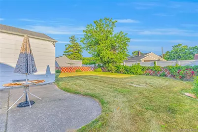 1501 Howell Road, Valley Stream, NY 11580 - Photo 37
