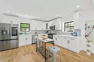 149 Fendale St, Franklin Square, NY 11010 - Photo 17