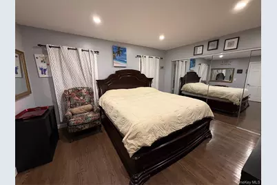 1626 Paula Lane, East Meadow, NY 11554 - Photo 11