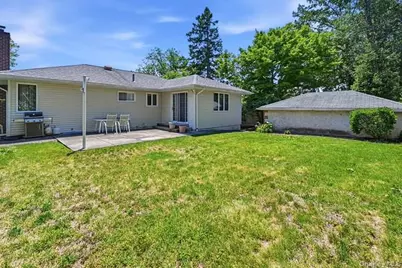 152 Nassau Drive, Albertson, NY 11507 - Photo 21