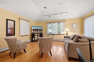 152 Nassau Dr, Albertson, NY 11507 - Photo 9