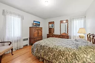 152 Nassau Dr, Albertson, NY 11507 - Photo 17