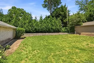152 Nassau Dr, Albertson, NY 11507 - Photo 19