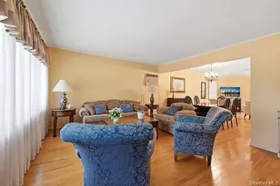 152 Nassau Dr, Albertson, NY 11507 - Photo 3