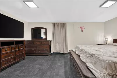 9513 85th Street, Ozone Park, NY 11416 - Photo 11