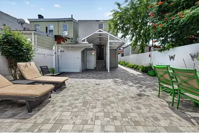 9513 85th Street, Ozone Park, NY 11416 - Photo 19