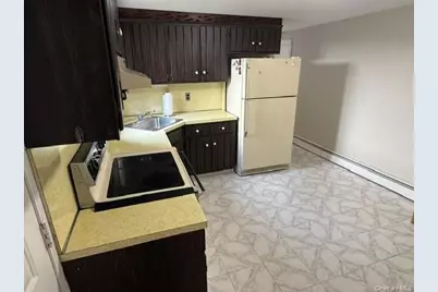 140 Union Avenue #B, Lynbrook, NY 11563 - Photo 13