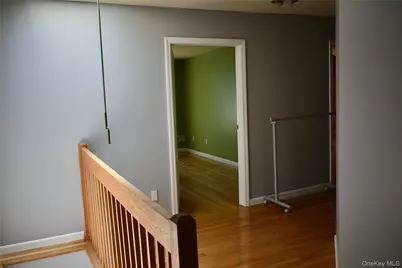 280 Park Avenue W, Westbury, NY 11590 - Photo 25