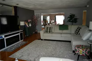 280 Park Ave W, Westbury, NY 11590 - Photo 5