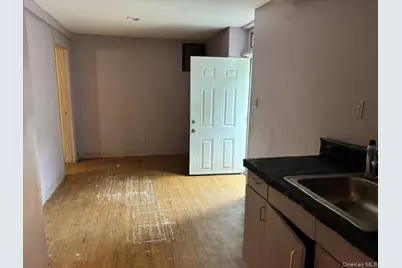 22 E 5th Street, Huntington Station, NY 11746 - Photo 15