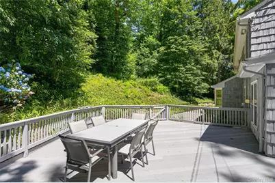 325 Birch Hill Road, Locust Valley, NY 11560 - Photo 17