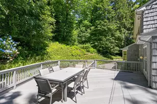 325 Birch Hill Rd, Locust Valley, NY 11560 - Photo 17