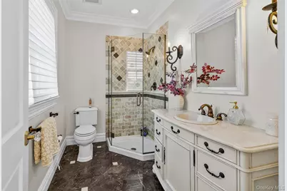 10 Magoun Road, West Islip, NY 11795 - Photo 11