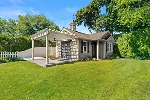 10 Magoun Rd, West Islip, NY 11795 - Photo 31