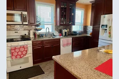 8424 109th Street, Richmond Hill, NY 11418 - Photo 11
