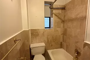 142 E 49th St, New York, NY 10017 - Photo 5