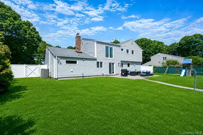 5 Priscilla Avenue, Holtsville, NY 11742 - Photo 5