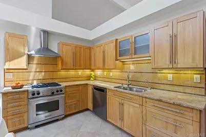 1 Deerfoot Lane, Yonkers, NY 10710 - Photo 9