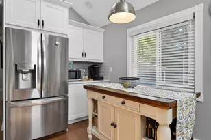 105 N Hamilton Ave, Lindenhurst, NY 11757 - Photo 13