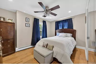 105 N Hamilton Avenue, Lindenhurst, NY 11757 - Photo 15