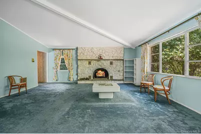1520 Meday Avenue, Mattituck, NY 11952 - Photo 3