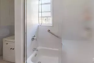 38 N 10th Ave, Mount Vernon, NY 10550 - Photo 5