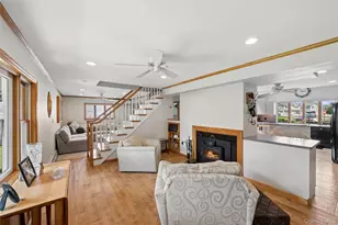 32 Carriage Ln, Levittown, NY 11756 - Photo 5