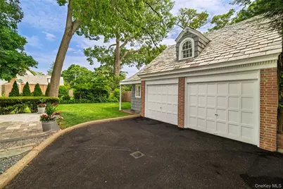 210 Demott Avenue, Rockville Centre, NY 11570 - Photo 3