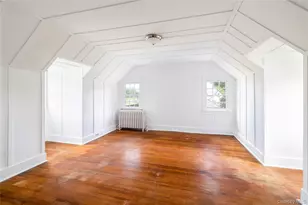 210 Demott Ave, Rockville Centre, NY 11570 - Photo 19