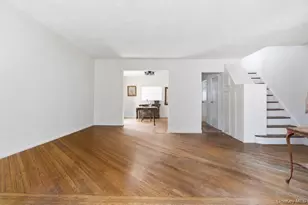 45 Kenmore Rd, Valley Stream, NY 11581 - Photo 3