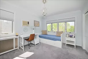 36 Barwick St, Floral Park, NY 11001 - Photo 25