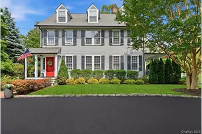 39 Little East Neck Road S, Babylon, NY 11702 - Photo 1