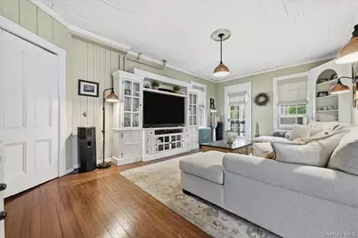 39 Little East Neck Road S, Babylon, NY 11702 - Photo 11