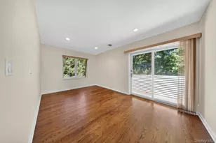 60 Plymouth Rd, Great Neck, NY 11023 - Photo 23